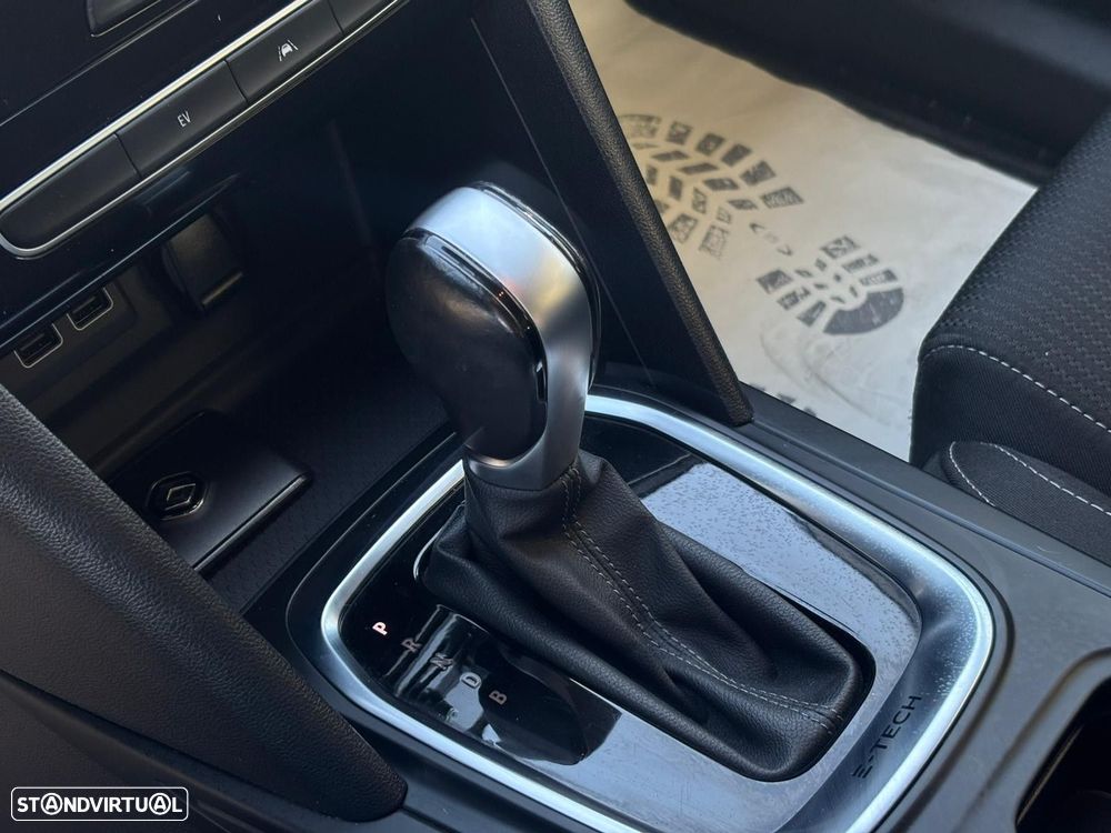 Renault Mégane 1.6 Plug-In Intens - 29