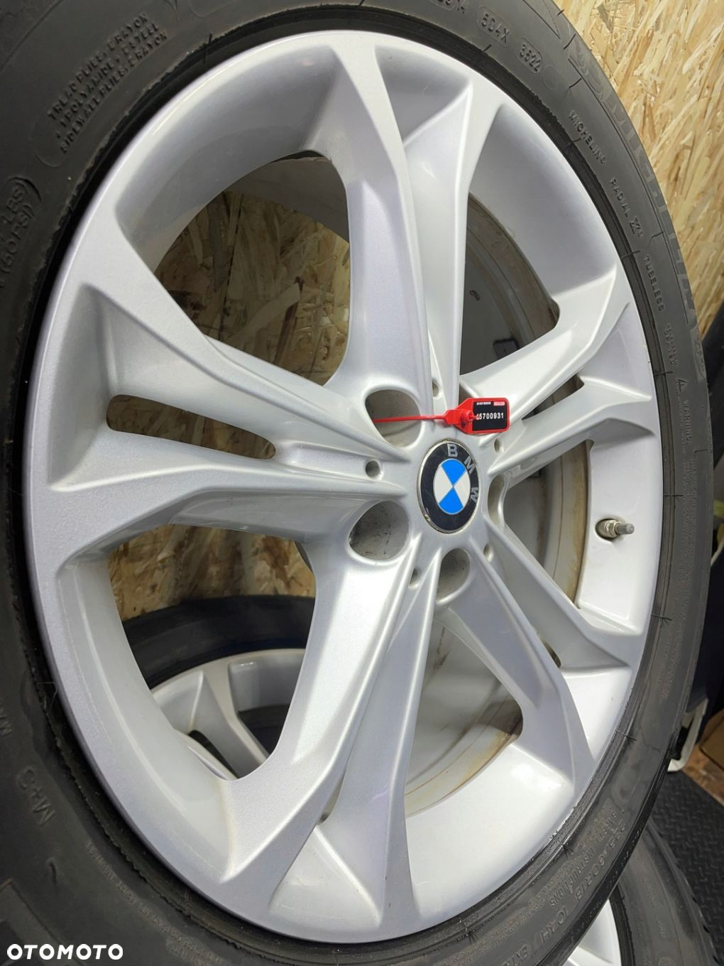 KOŁA FELGI BMW G01 G02 Z OPONAMI 688 6876918 MICHELIN PRIMACY R18 5X112 - 2