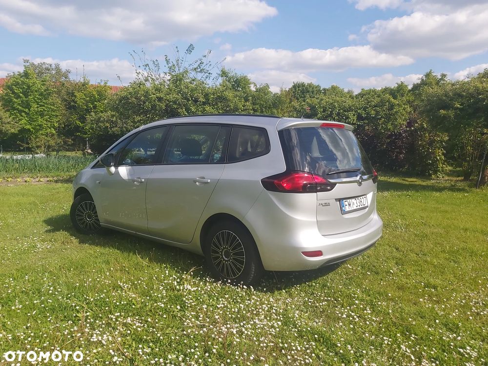 Opel Zafira - 4
