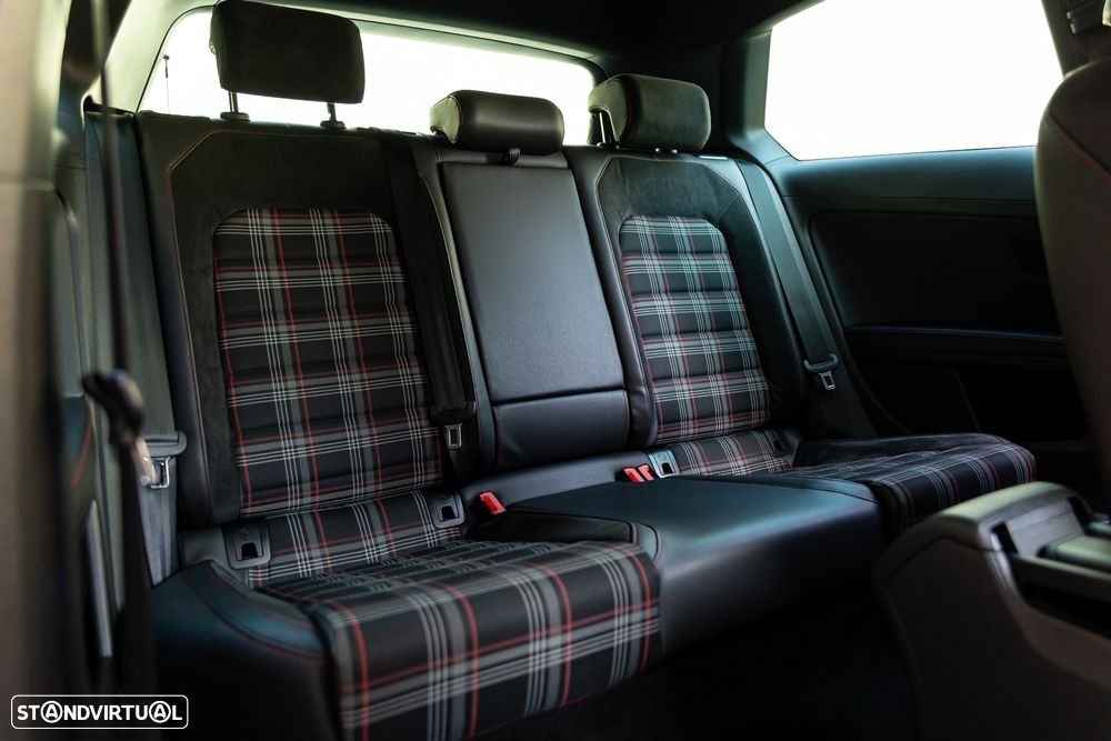 VW Golf GTI Performance BlueMotion DSG - 18