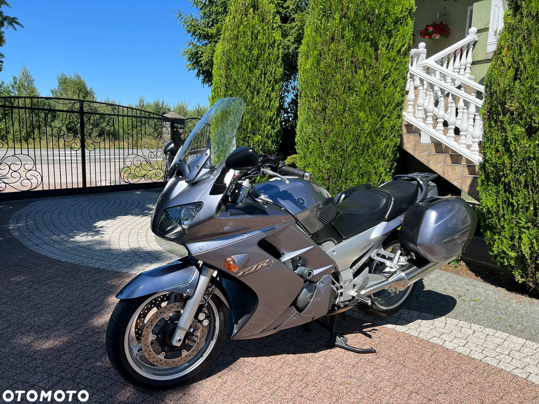 Yamaha FJR - 25