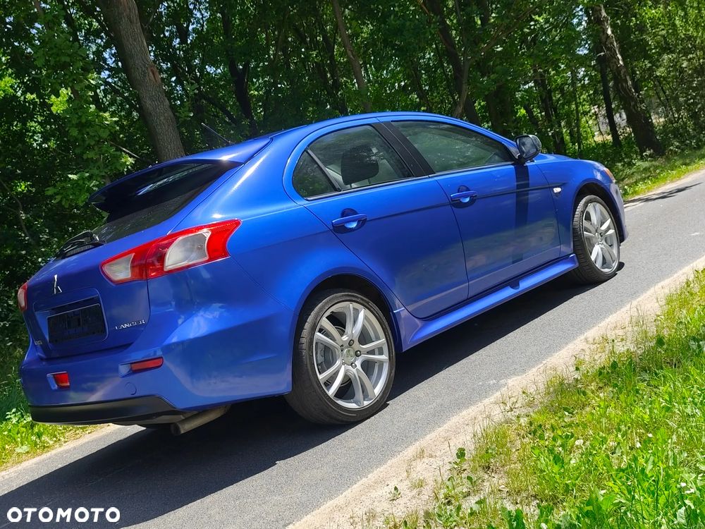 Mitsubishi Lancer 1.8 Intense - 17