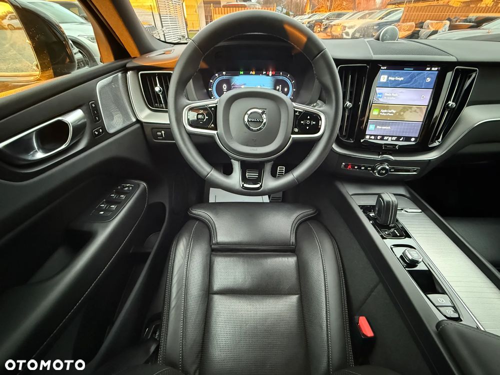 Volvo XC 60 B4 D AWD Ultimate Dark - 36