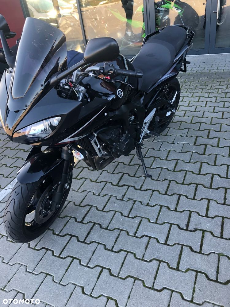 Yamaha FZ6 - 8