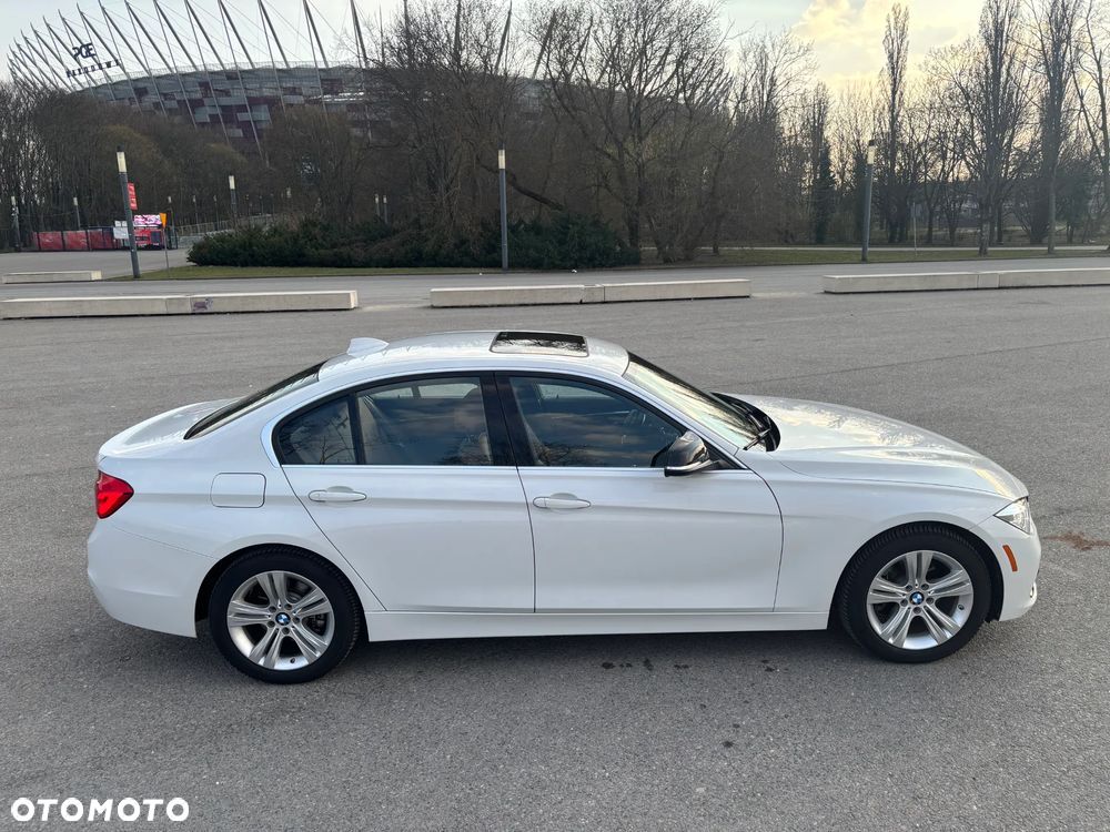 BMW Seria 3 330i Luxury Line sport - 15