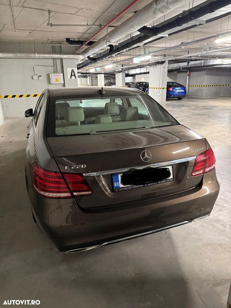 Mercedes-Benz E 220 BlueTEC 4MATIC - 2