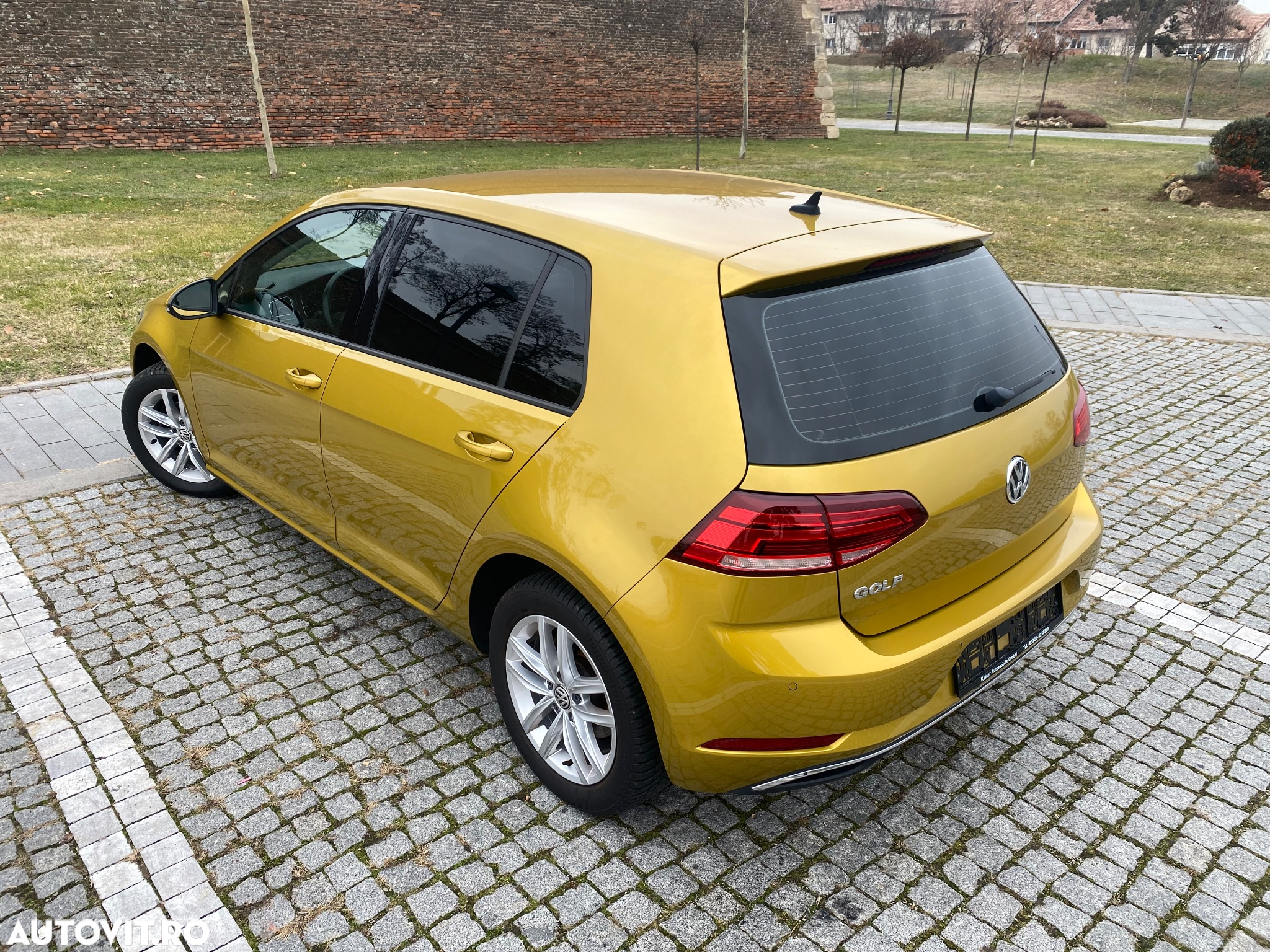 Volkswagen Golf 1.0 TSI (BlueMotion Technology) Comfortline - 11