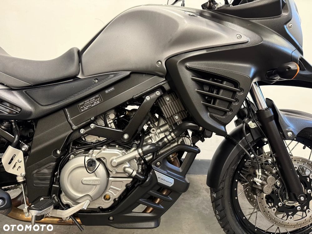 Suzuki V-STROM - 18