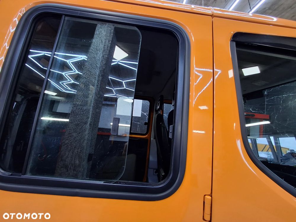 Iveco Daily 35-130 LIFT Doka Brygadówka Automat Hi Matic Plandeka Służba Drogowa Służba Autostradowa Hak Webasto Światła Ostrzegawcze Drogowy - 26