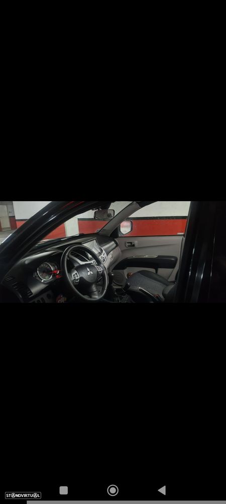 Mitsubishi L200 - 4