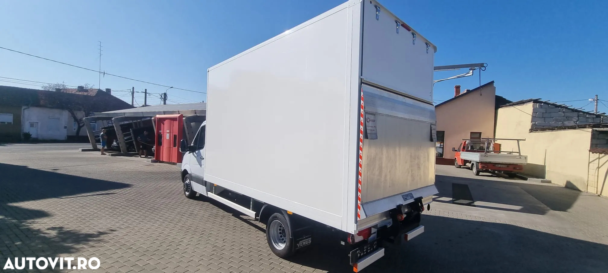 Mercedes-Benz Sprinter - 4