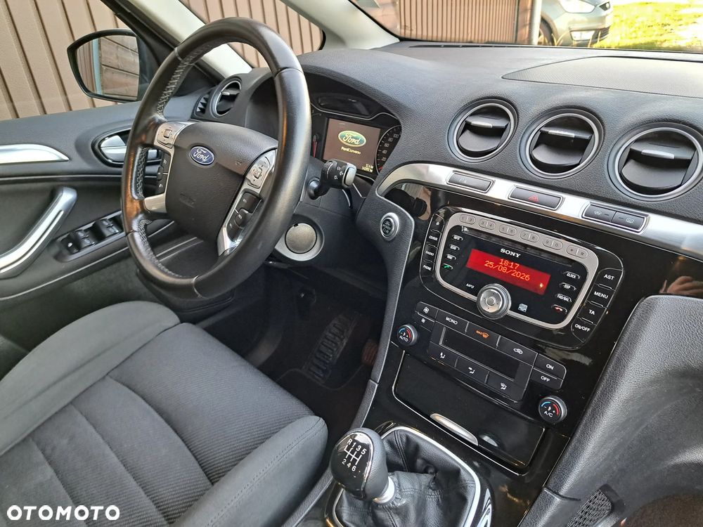 Ford Galaxy 2.0 TDCi Titanium - 26