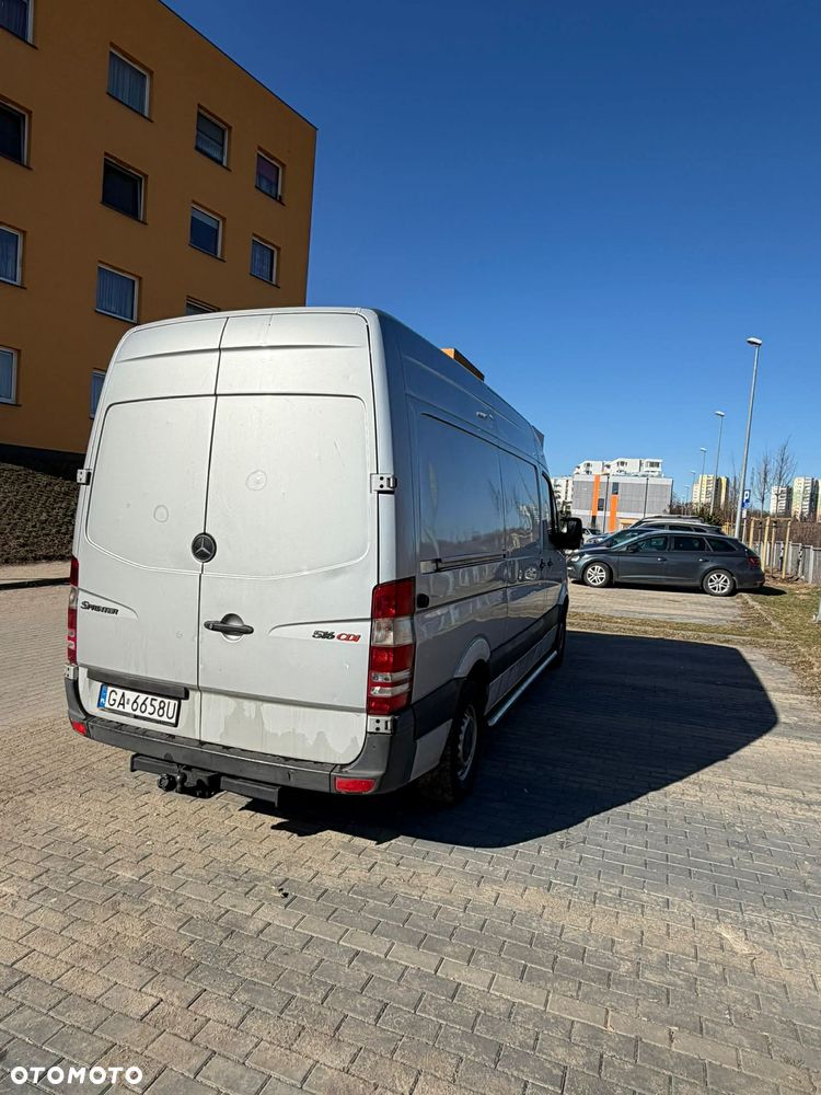Mercedes-Benz Sprinter - 4