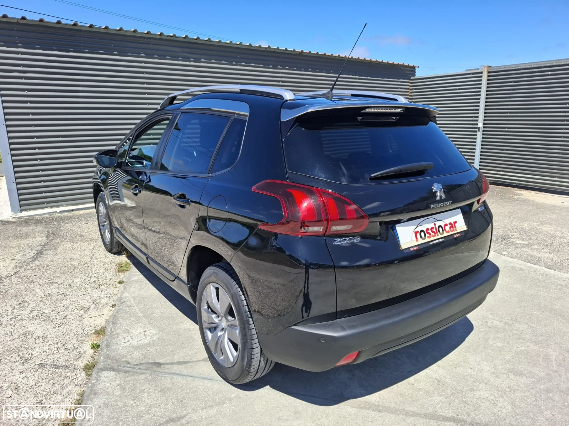 Peugeot 2008 1.2 PureTech Active - 10
