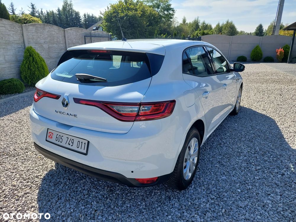 Renault Megane ENERGY TCe 100 INTENS - 9