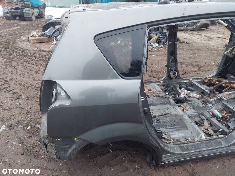 ĆWIARTKA BŁOTNIK PRAWY TYŁ TOYOTA COROLLA VERSO II 1C3 - 1