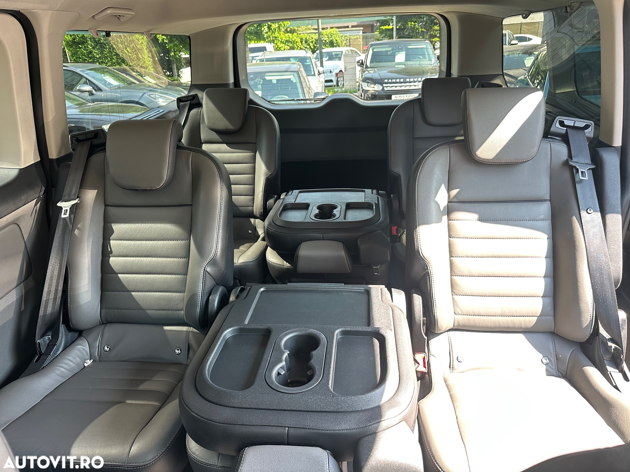 Ford Tourneo Custom Bus 320 2.0 EcoBlue 170 CP L2H1 Titanium Aut. - 25
