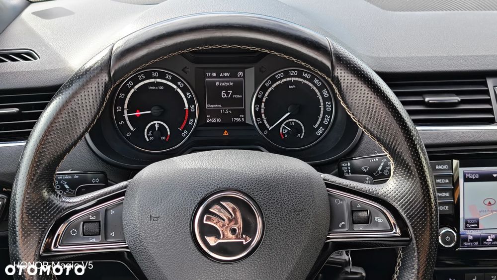 Skoda Octavia 2.0 TDI DSG RS - 27
