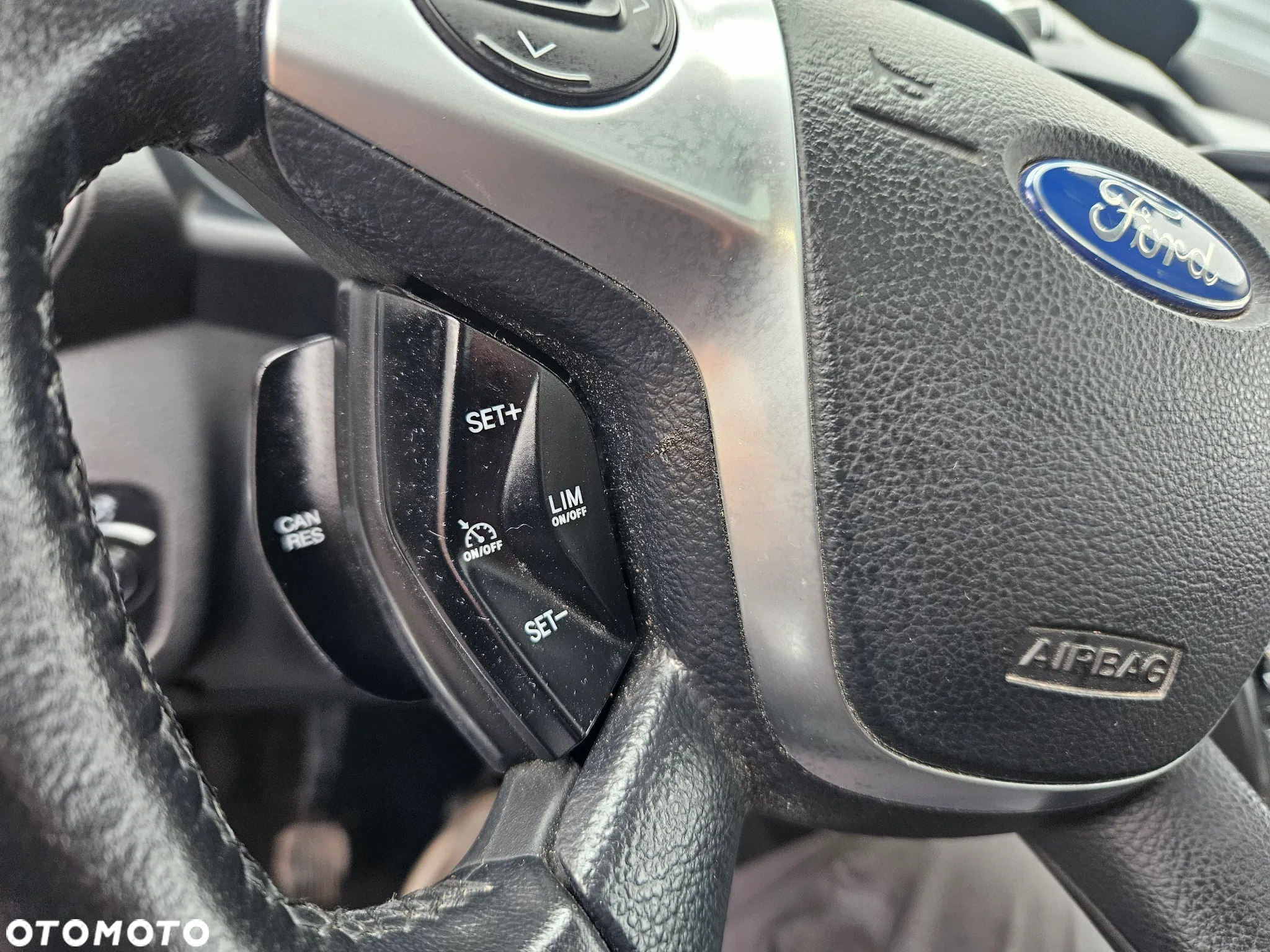 Ford Kuga 1.5 EcoBoost FWD Titanium ASS - 17