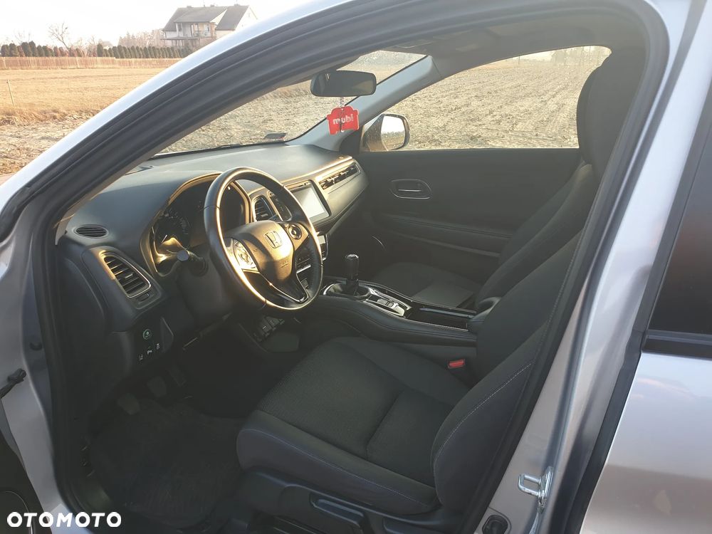 Honda HR-V 1.5 i-VTEC Executive - 24
