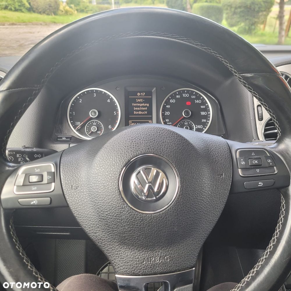 Volkswagen Tiguan - 13
