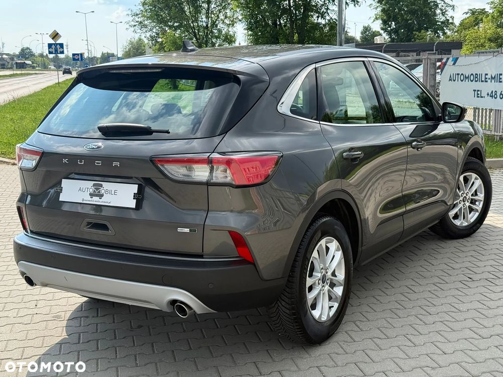 Ford Kuga 2.0 TDCi 4x2 Titanium - 4