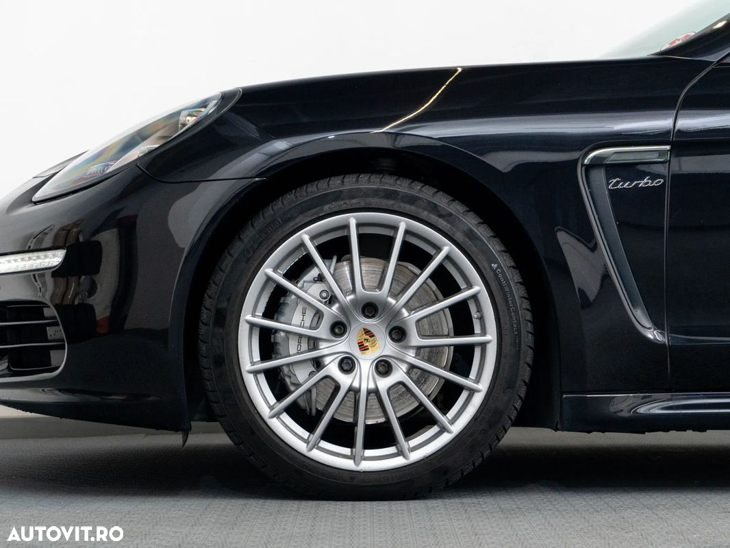 Porsche Panamera - 8