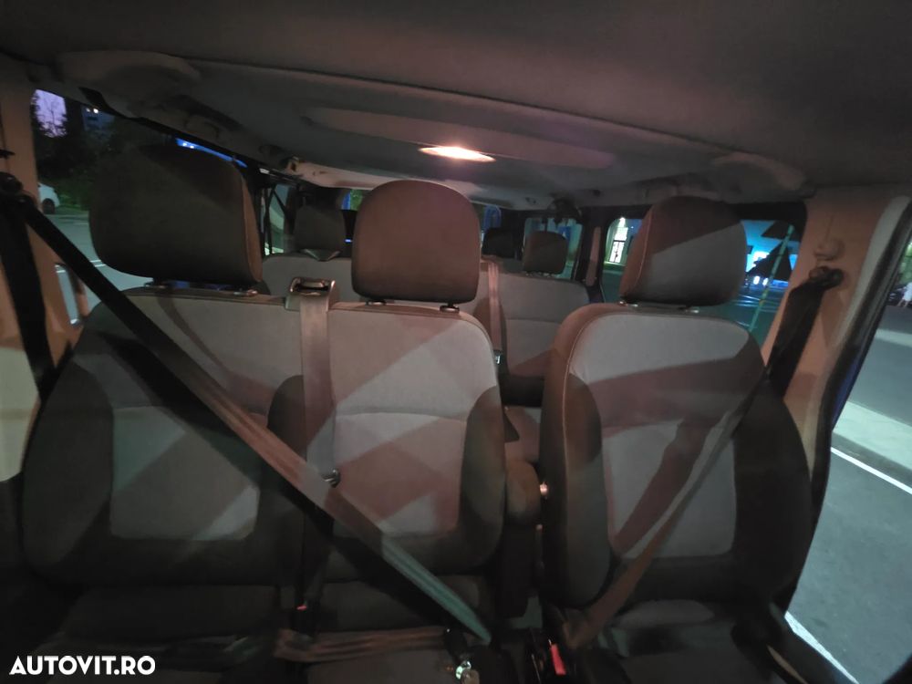 Opel Vivaro - 8