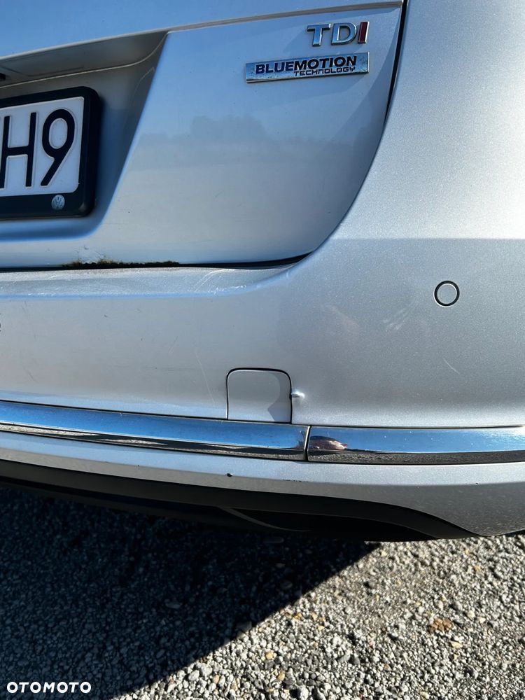 Volkswagen Passat 1.6 TDI Comfortline - 13