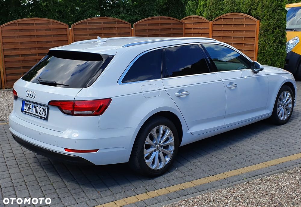 Audi A4 Avant 2.0 TDI S tronic - 11