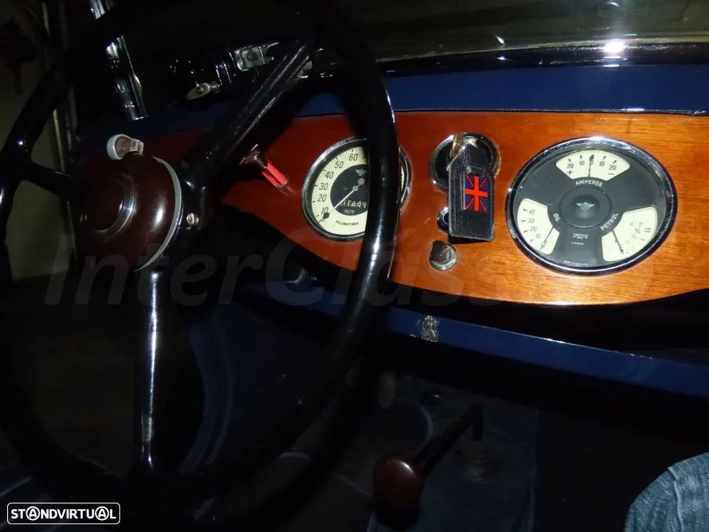 Morris Eight - 9