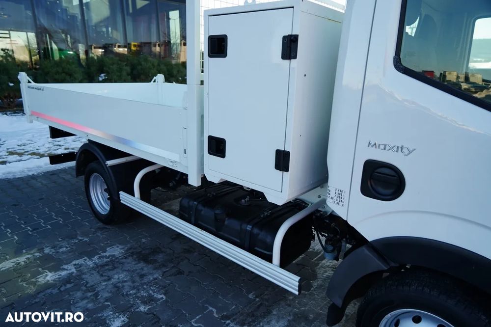 Renault MAXITY 140 / BALATĂ / DOUĂ TRANSPORTURI / MANUALĂ / 3 LOCURI / - 16