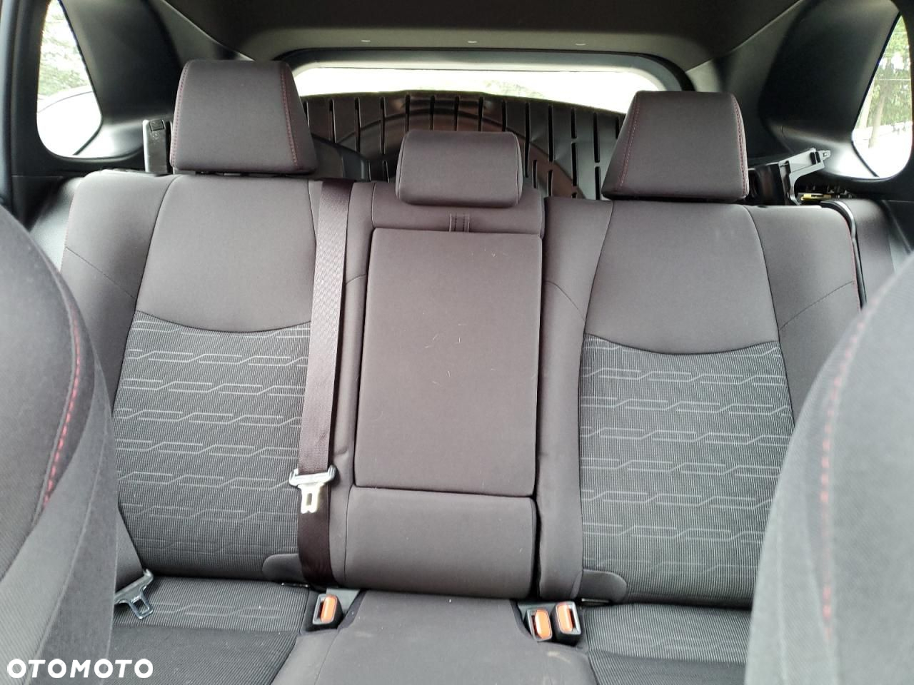 Toyota RAV4 - 9