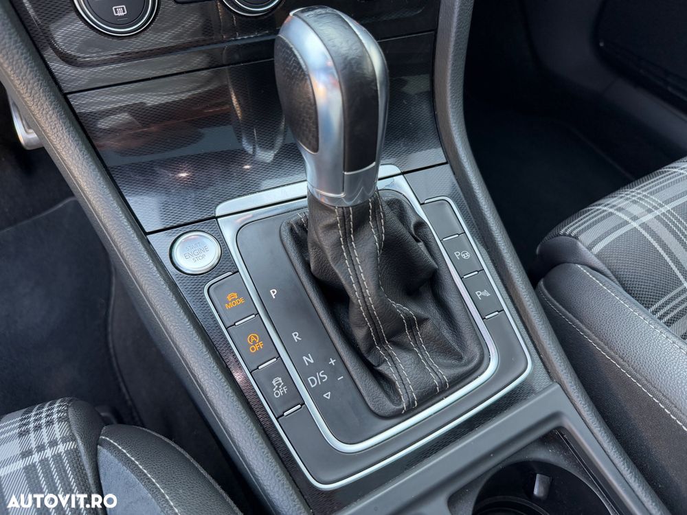 Volkswagen Golf 2.0 TDI DSG GTD - 16