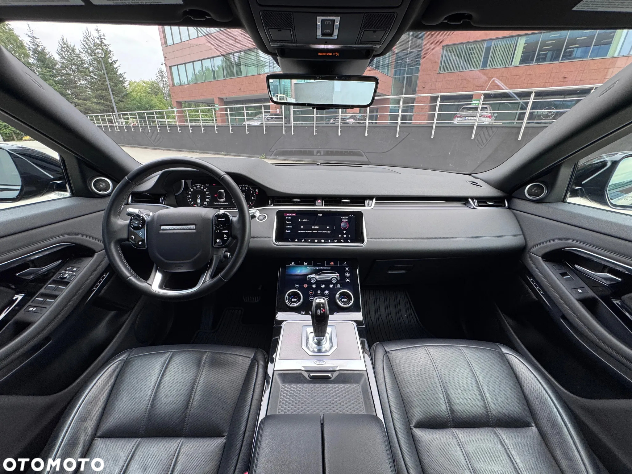 Land Rover Range Rover Evoque P250 SE - 13