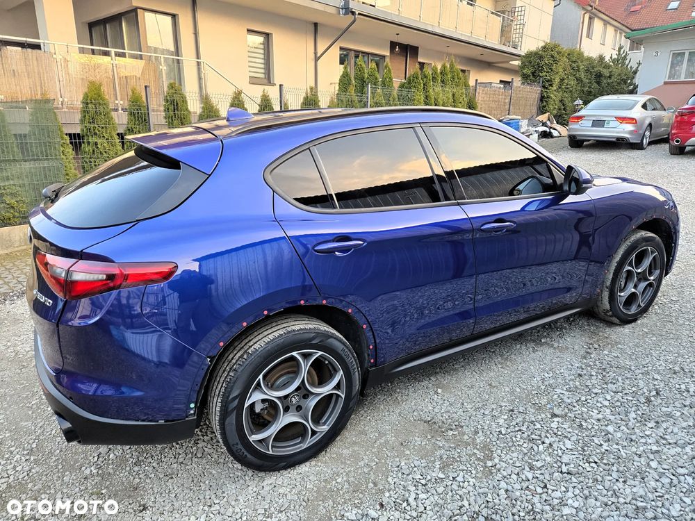 Alfa Romeo Stelvio 2.0 Turbo 16V AT8-Q4 Sprint - 17