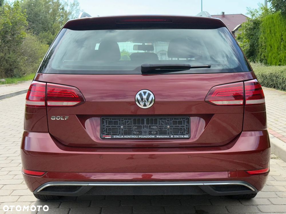 Volkswagen Golf 1.0 TSI City - 10