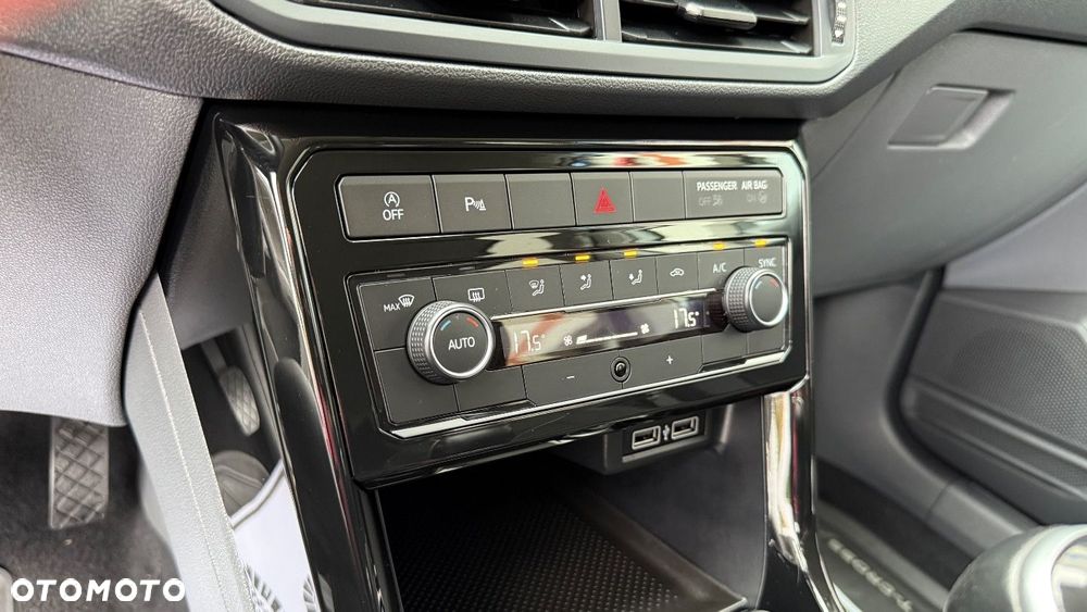 Volkswagen T-Cross - 29