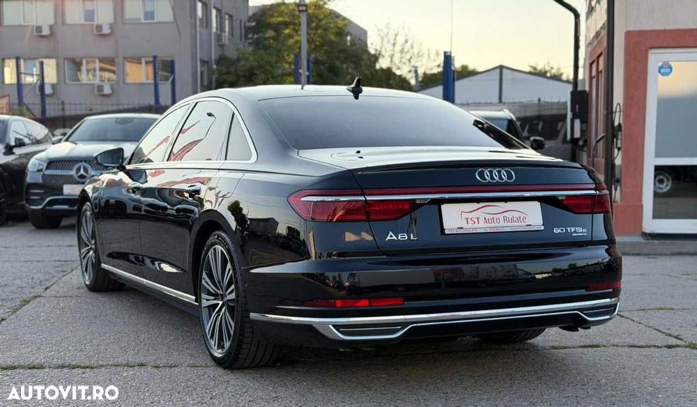 Audi A8 - 7