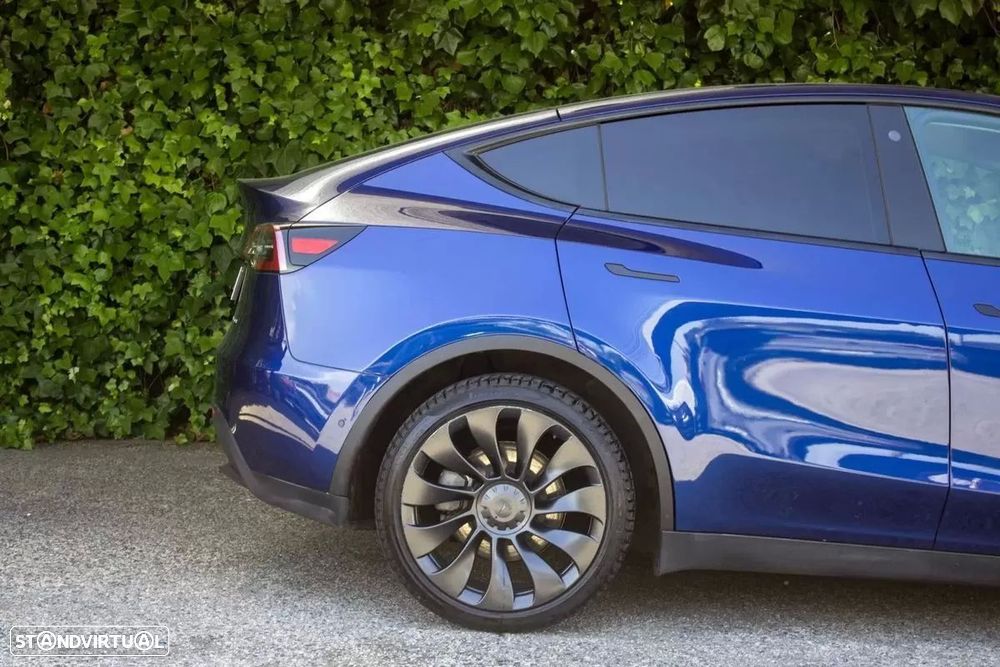 Tesla Model Y Long Range Dual Motor AWD - 5