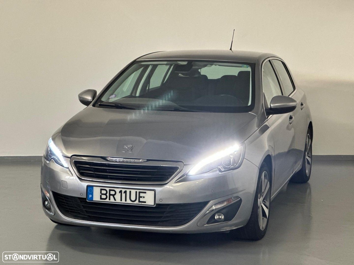 Peugeot 308 1.2 PureTech Allure EAT6 - 1