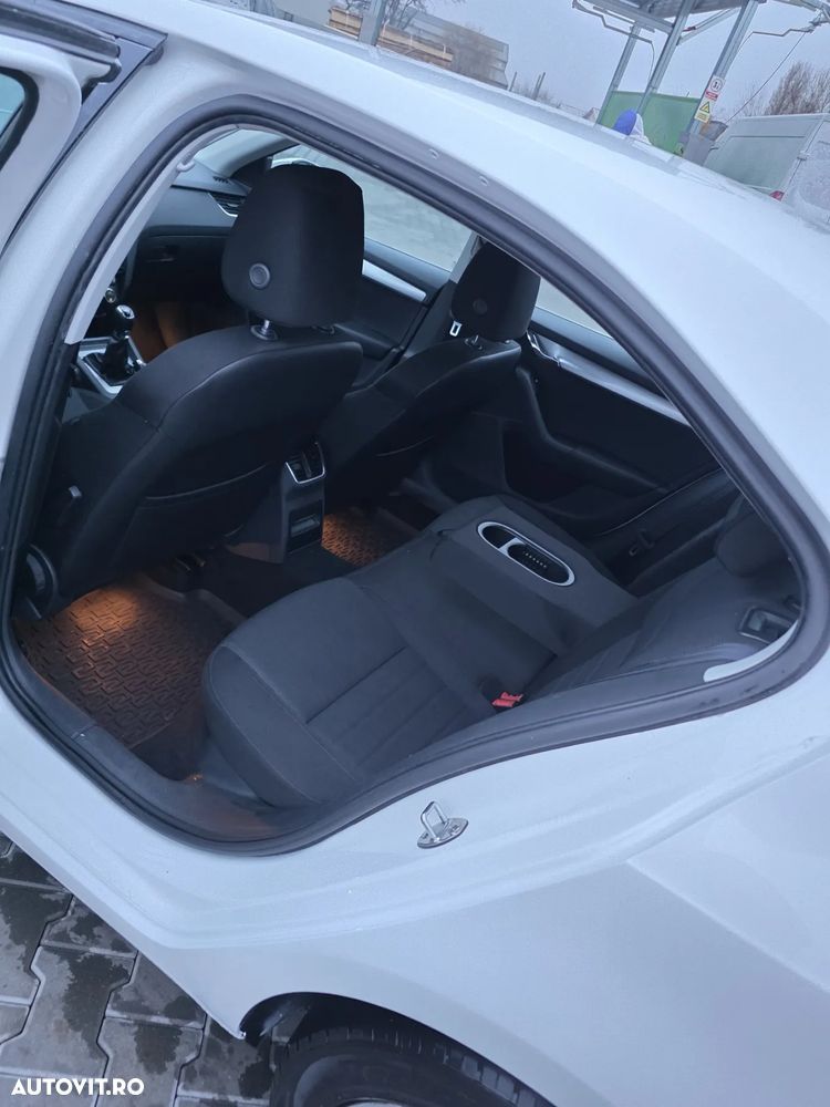 Skoda Octavia 2.0 TDI Green tec Edition - 13