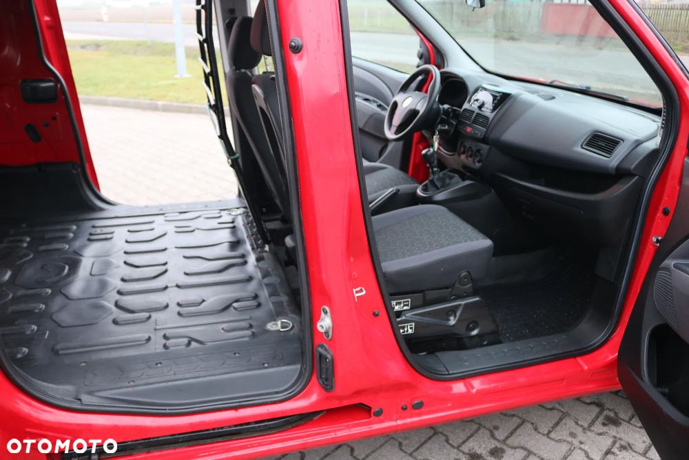 Fiat DOBLO - 21