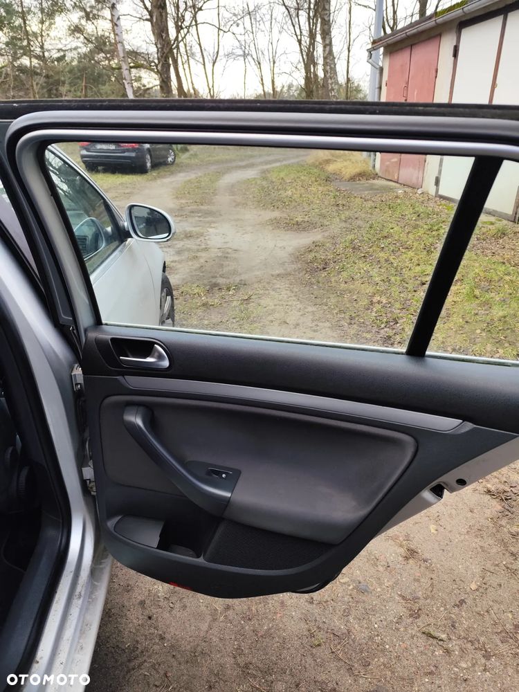 Volkswagen Golf 2.0 TDI Comfortline - 13