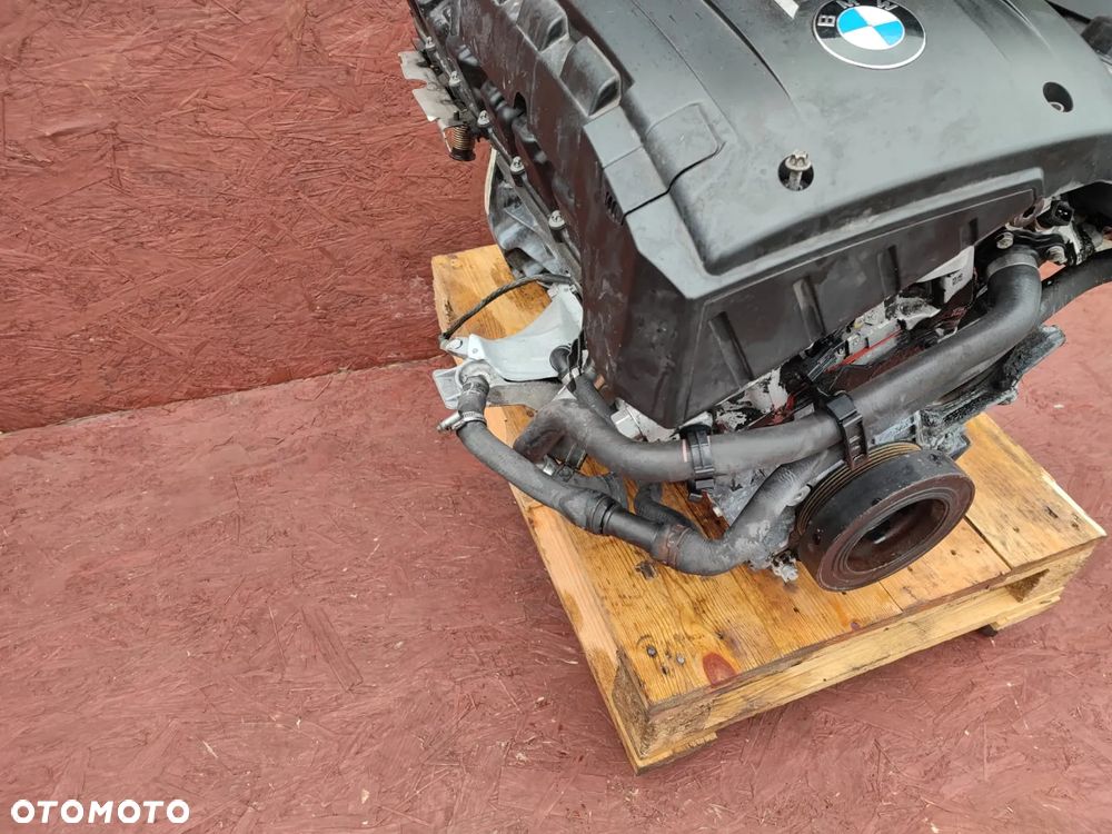 BMW E60 LCI / E61 LCI / E63 LCI / E64 LCI / E90 / E90 LCI / E91 / E91 LCI / E92 / E92 LCI / E93 / E93 LCI. ORYGINALNY KOMPLET SŁUPEK SILNIKA N53B30 + KOLEKTOR SSĄCY + CZUJNIKI WAŁA I WAŁU. O NR: 0 421 310 / 7 523 912 / 7 567 641 OEM. BARDZO DOBRY STAN TECHNICZNY PO PRZEBIEGU 190 TYŚ KM - 4