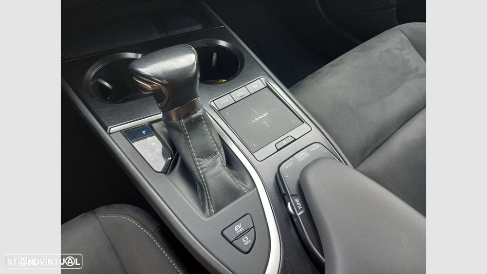 Lexus UX 250h Executive - 23