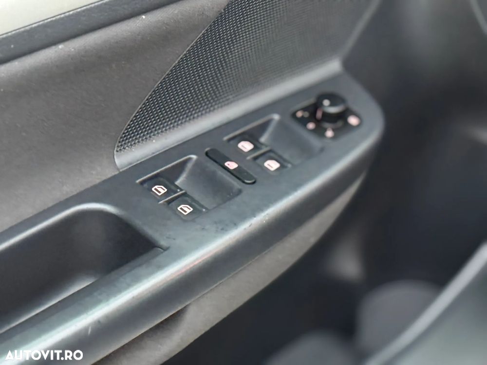 Volkswagen Golf 1.6 Edition - 11