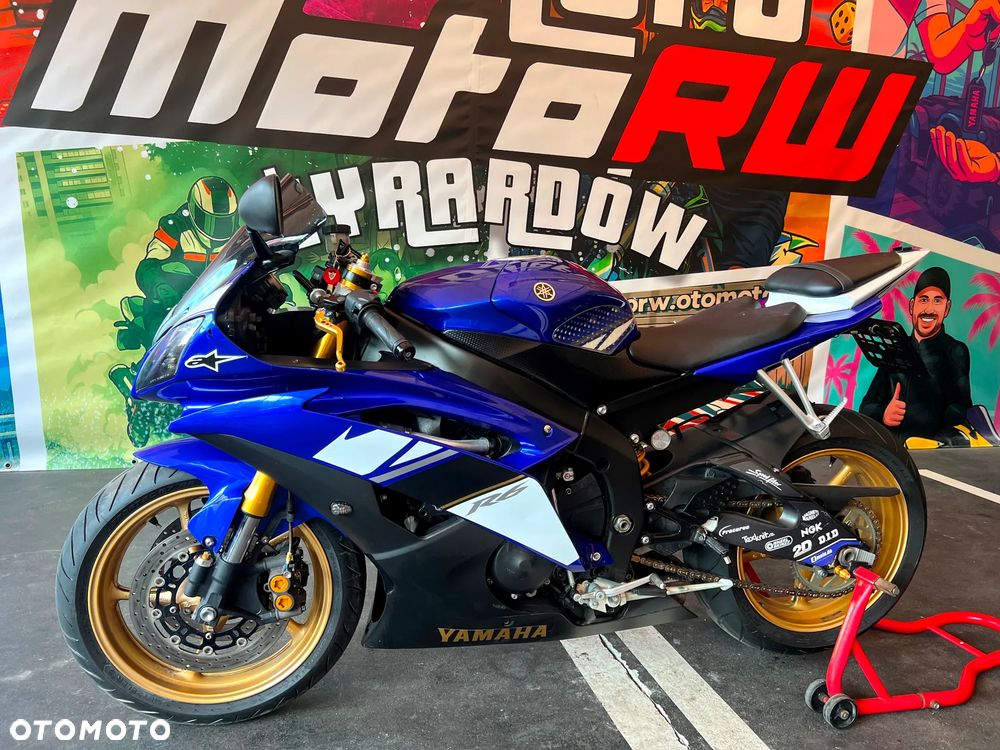 Yamaha R6 - 4