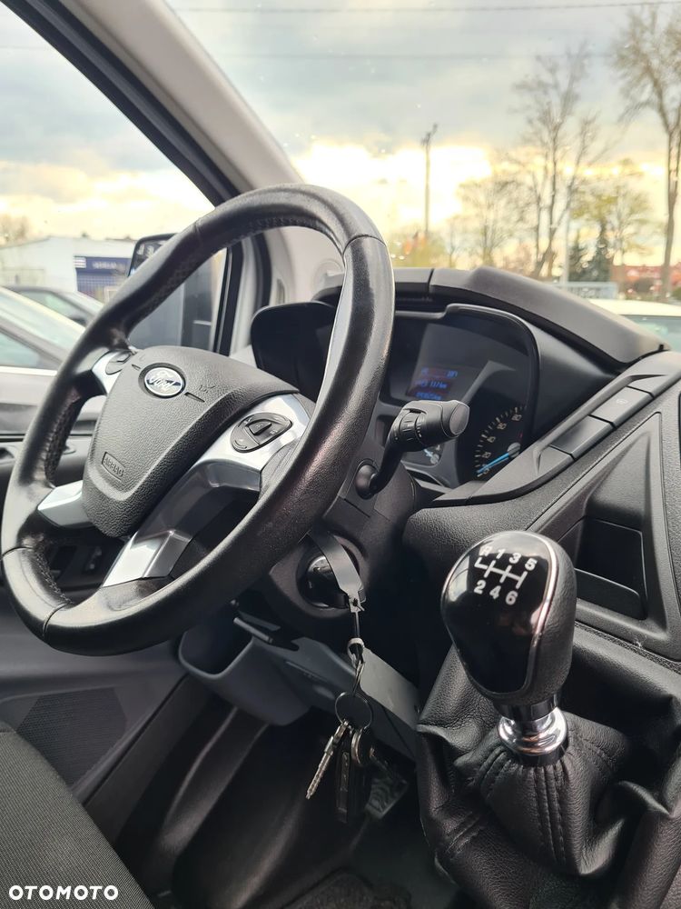 Ford TRANSIT CUSTOM - 16