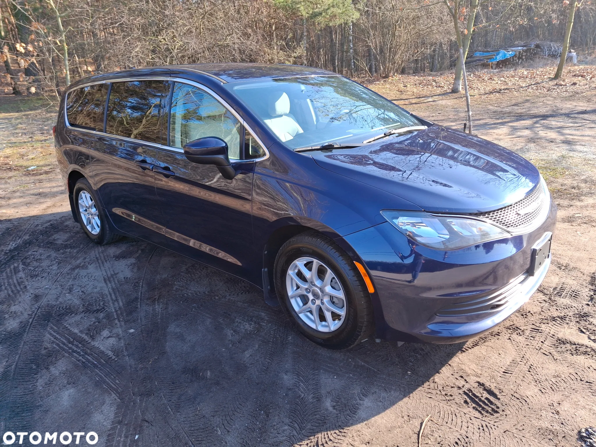 Chrysler Pacifica - 3